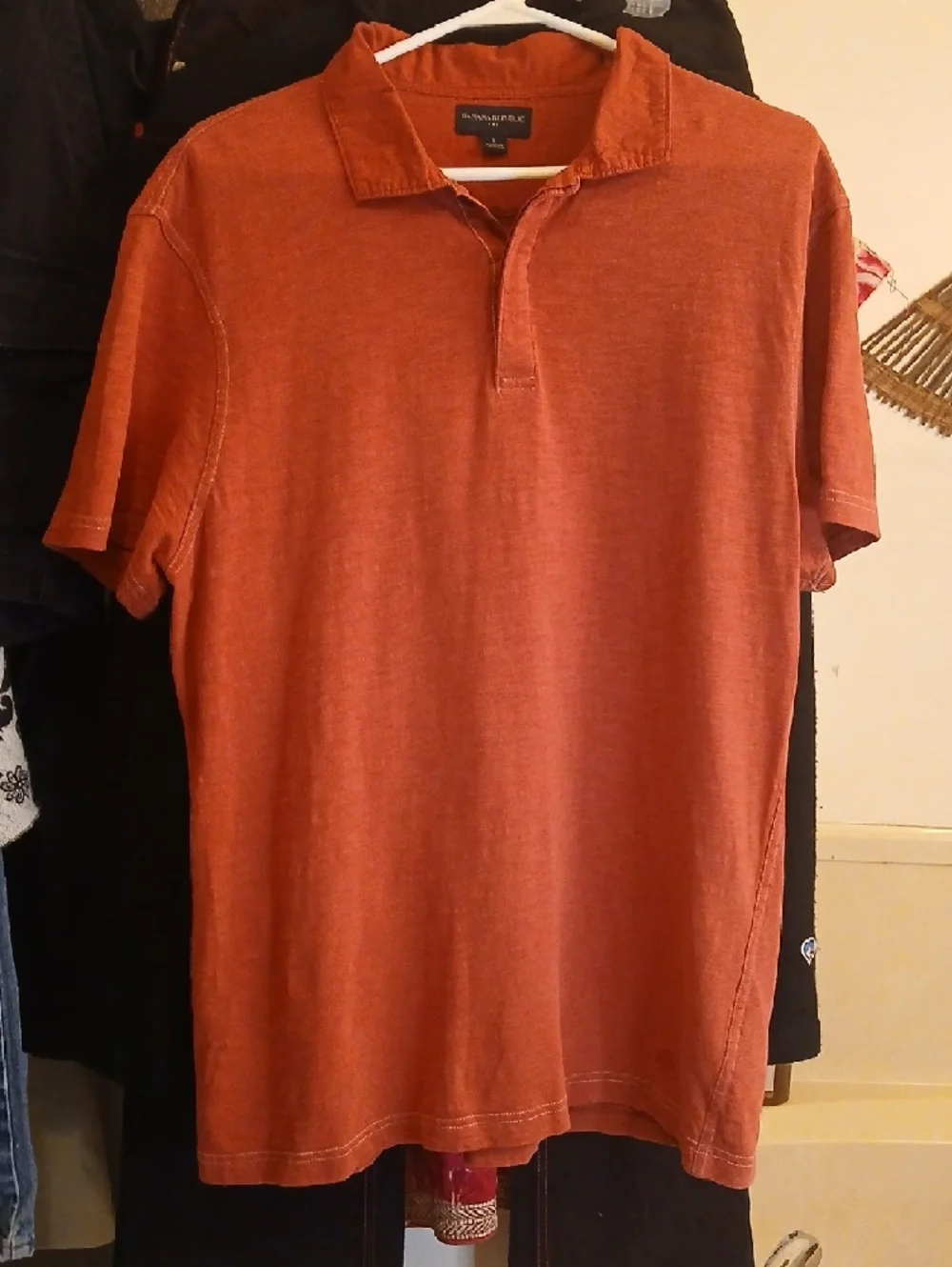 Banana Republic Men's Red‎ Polo,casual .sz.L.